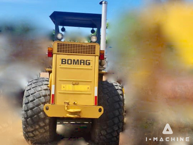 BOMAG BW212-2
