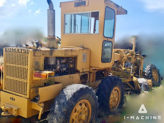 KOMATSU GD500R-2
