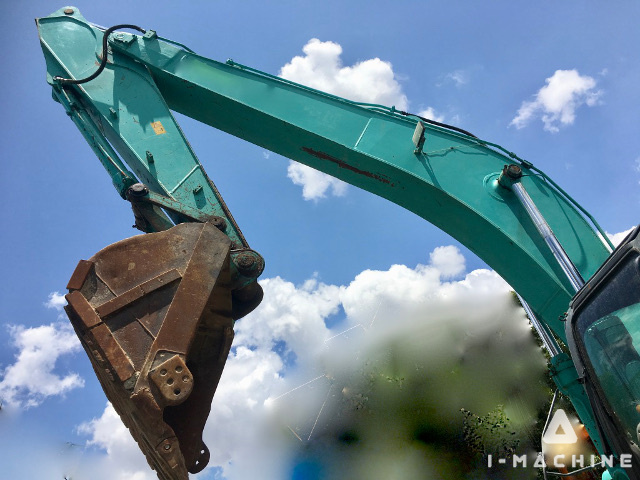 KOBELCO SK260-8