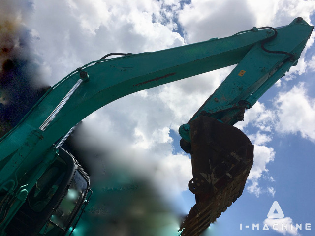 KOBELCO SK260-8