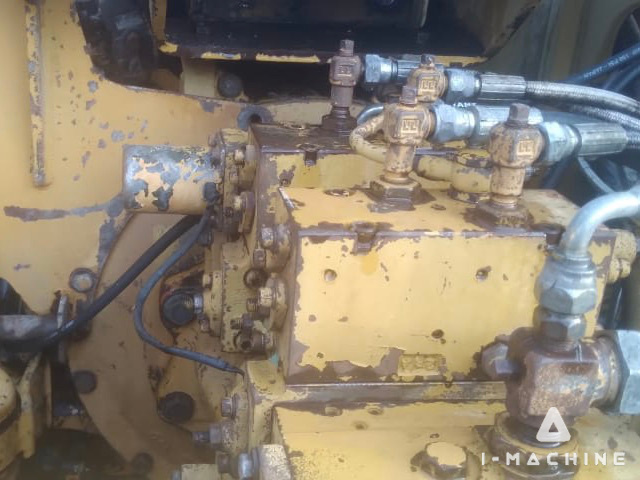 KOMATSU PC100L-3