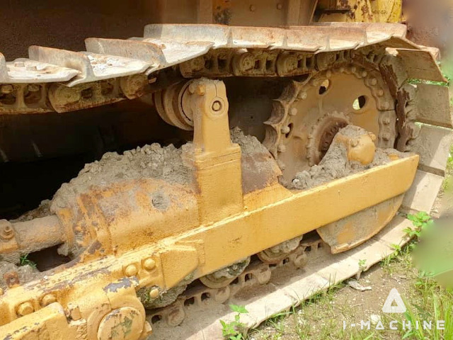 KOMATSU D60E6