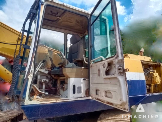 KOMATSU PC300-5