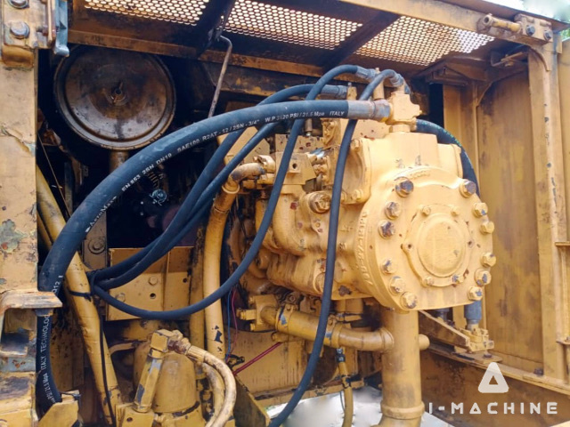 KOMATSU PC300-5