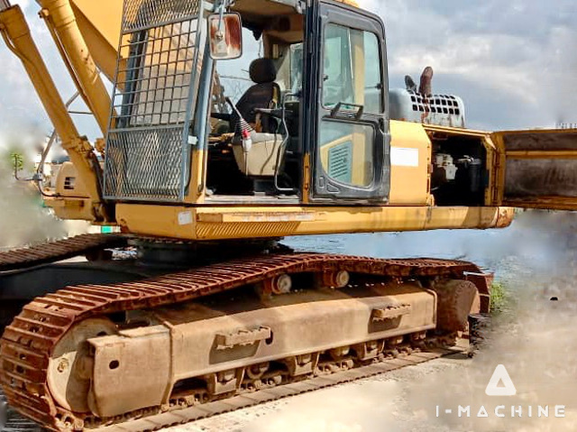 KOMATSU PC300LC-8