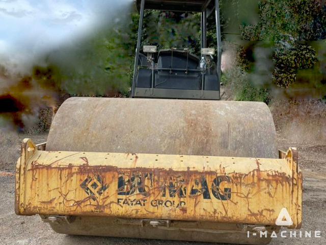 BOMAG BW211D-40