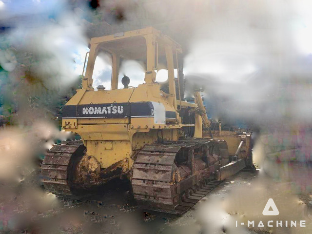 KOMATSU D68E