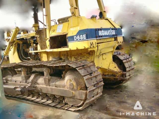 KOMATSU D68E