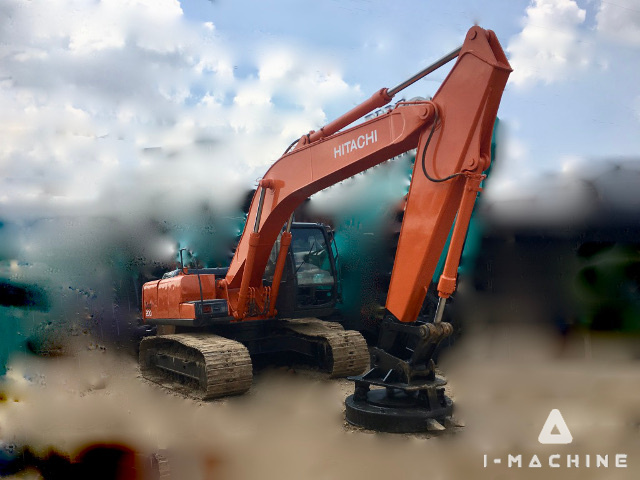 HITACHI EX200-5