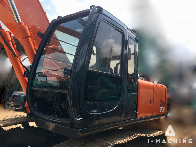 HITACHI EX200-5