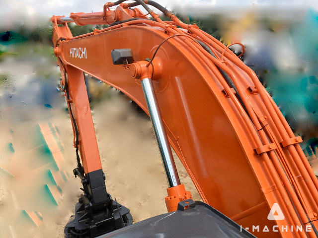 HITACHI EX200-5