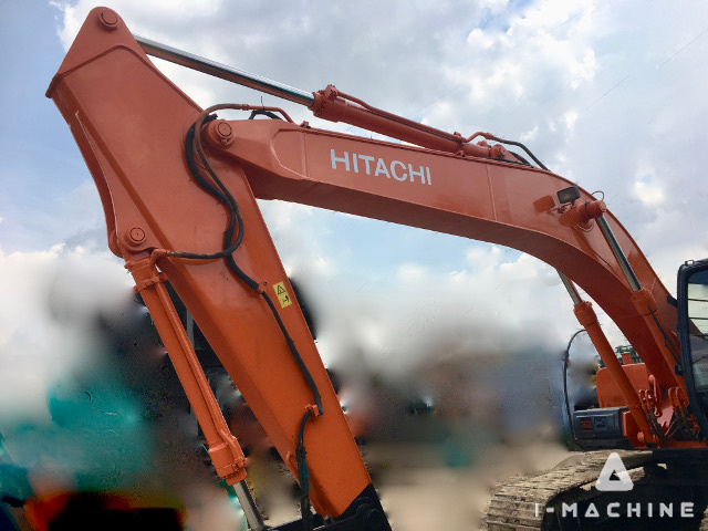 HITACHI EX200-5
