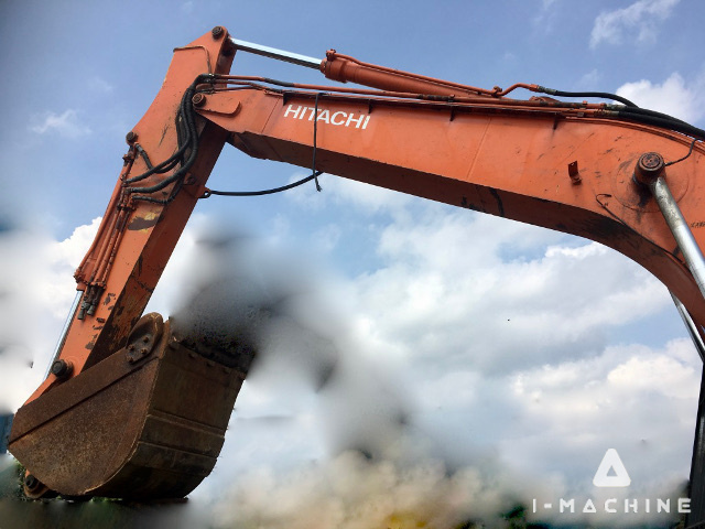 HITACHI EX150LC-5