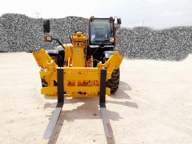 JCB 540-140