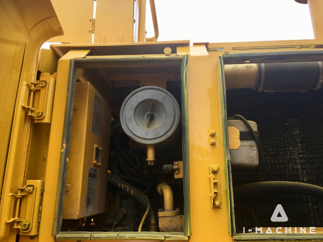 KOMATSU BR210JG