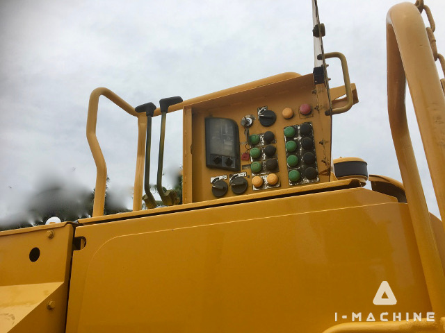 KOMATSU BR210JG