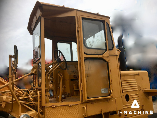 KOMATSU GD313H