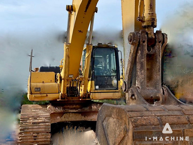 KOMATSU PC300LC-8