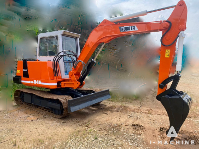 KUBOTA KH045
