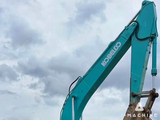 KOBELCO SK200-8