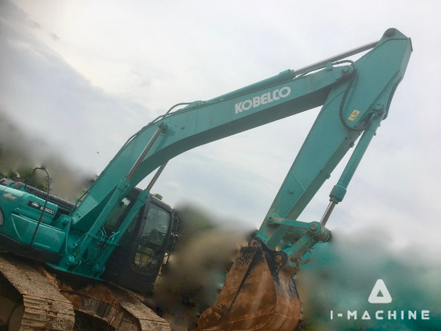 KOBELCO SK200-8