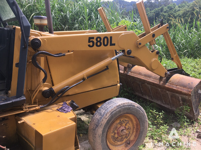 CASE 580 L