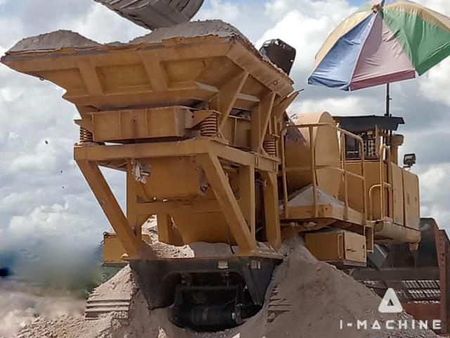 KOMATSU BR210JG-1