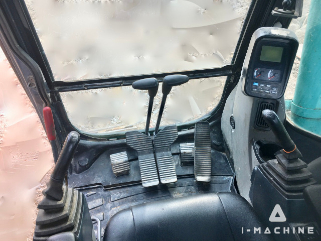 KOBELCO SK200-8