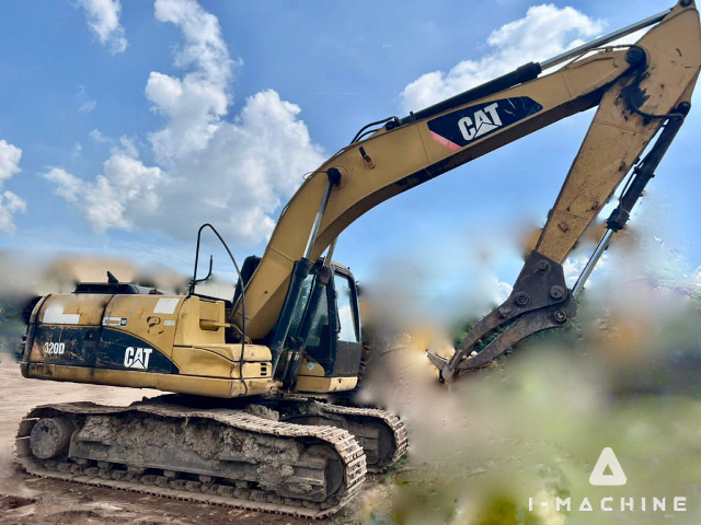 CATERPILLAR 320D