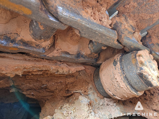 HITACHI EX225USR