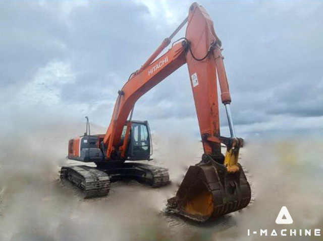 HITACHI ZX240LC-3