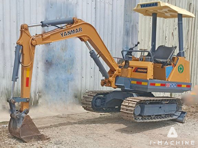 YANMAR B22