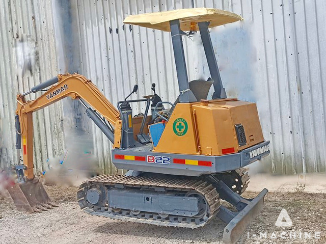 YANMAR B22