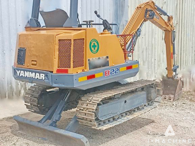 YANMAR B22