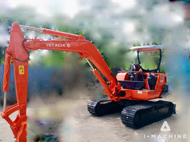 HITACHI EX40