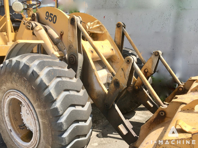 CATERPILLAR 950