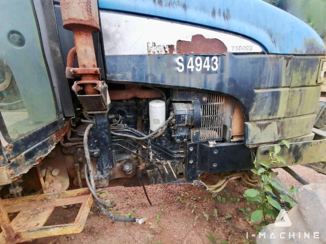 NEW HOLLAND TS6020