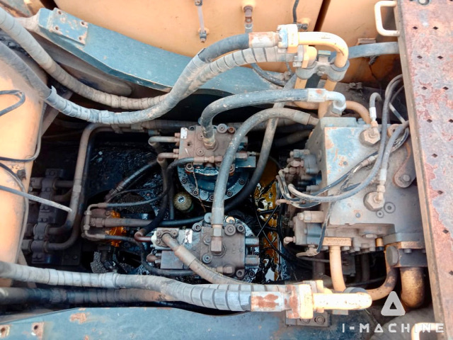 HYUNDAI 520LC-95