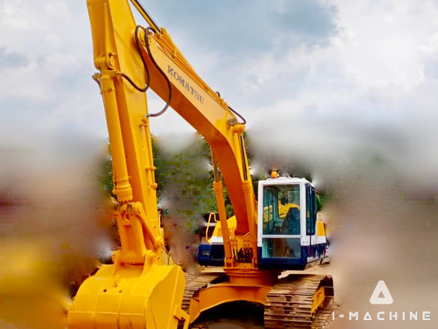 KOMATSU PC200-5