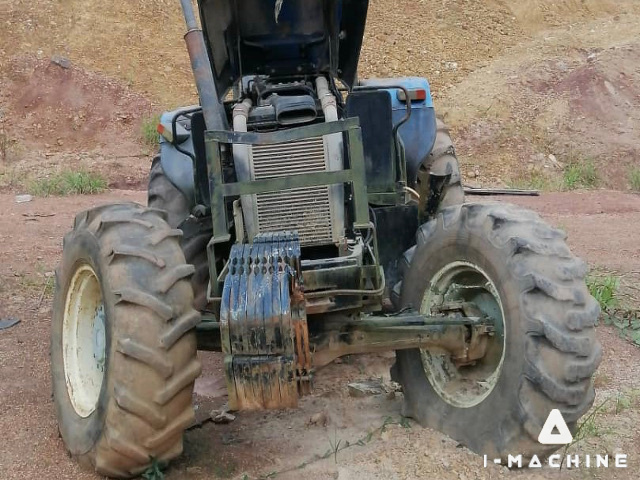 NEW HOLLAND TS6020