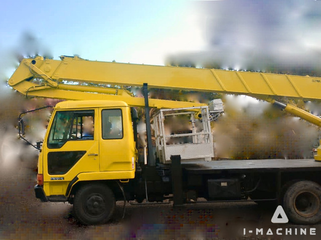 TADANO AAT230CG