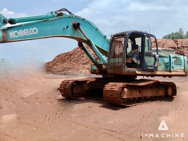 KOBELCO SK330-8