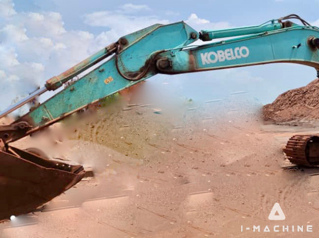 KOBELCO SK330-8