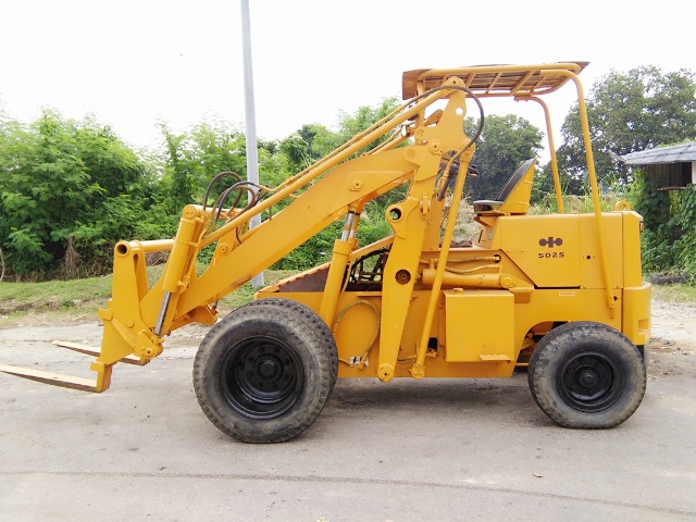 KOMATSU SD25-1