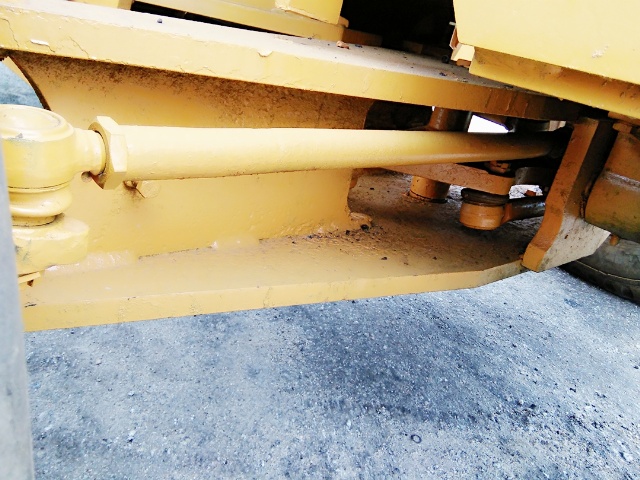 KOMATSU SD25-1