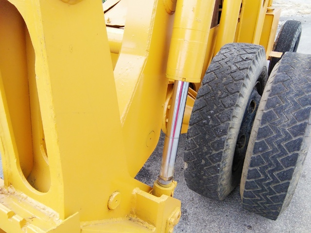 KOMATSU SD25-1