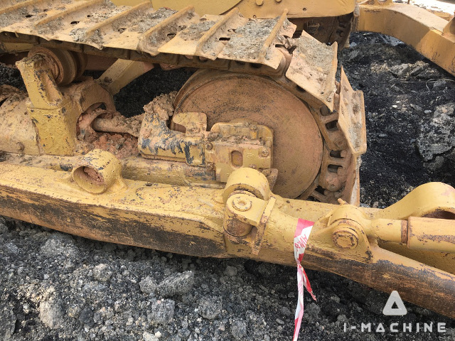 CATERPILLAR D6D