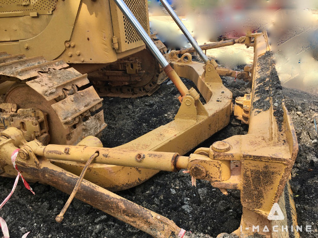 CATERPILLAR D6D