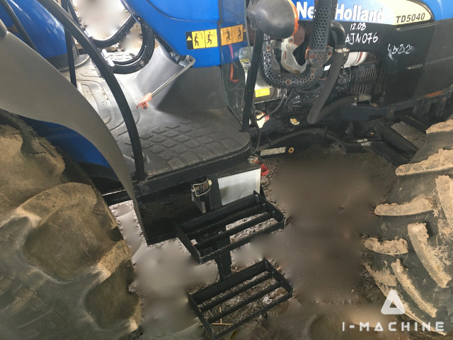 NEW HOLLAND TD5040