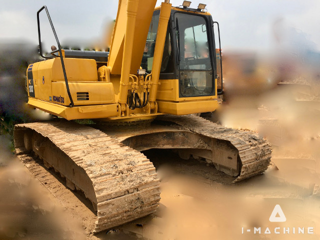 KOMATSU PC200-8